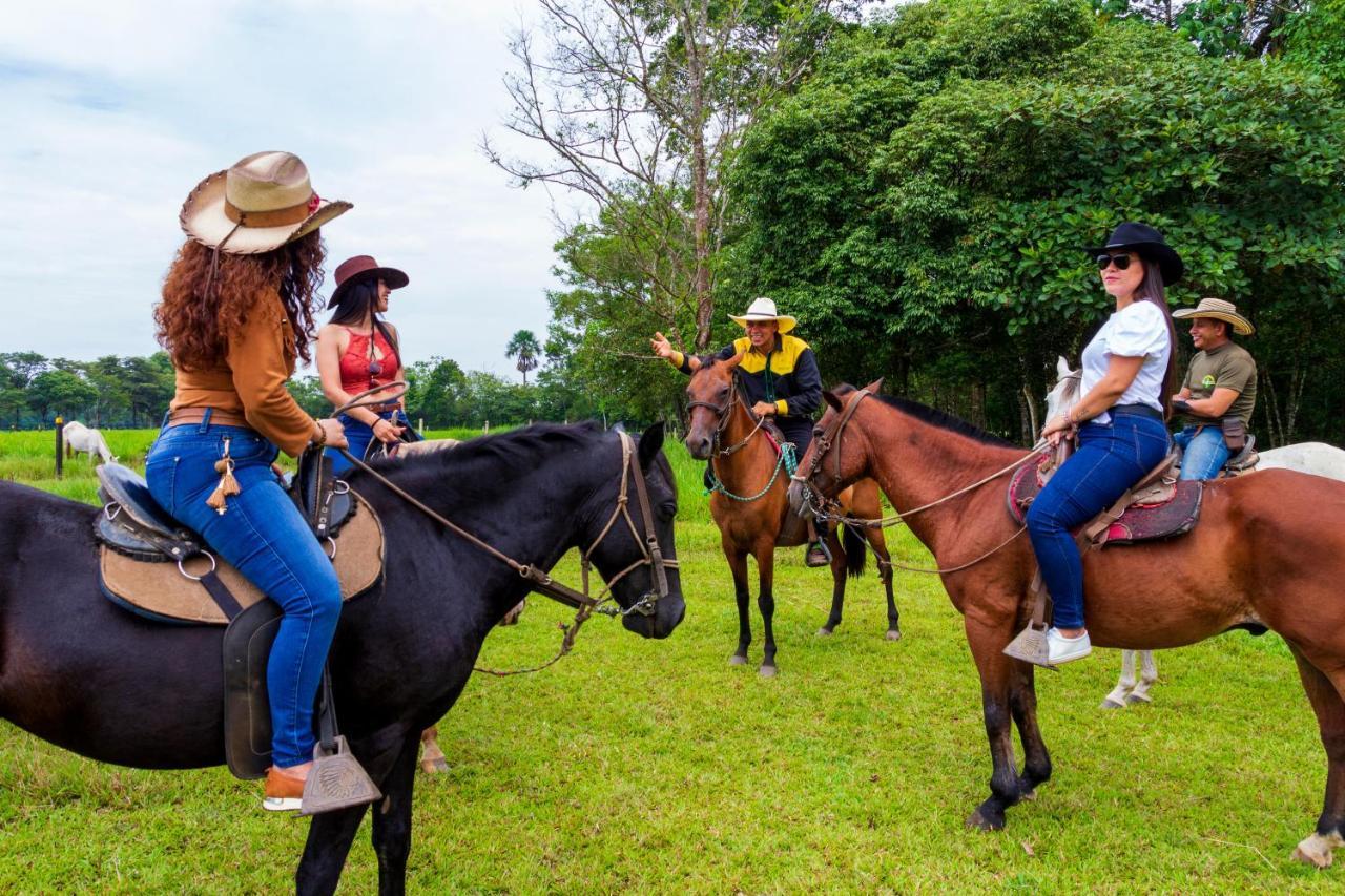 Hotel Campestre La Potra Apiay Luaran gambar